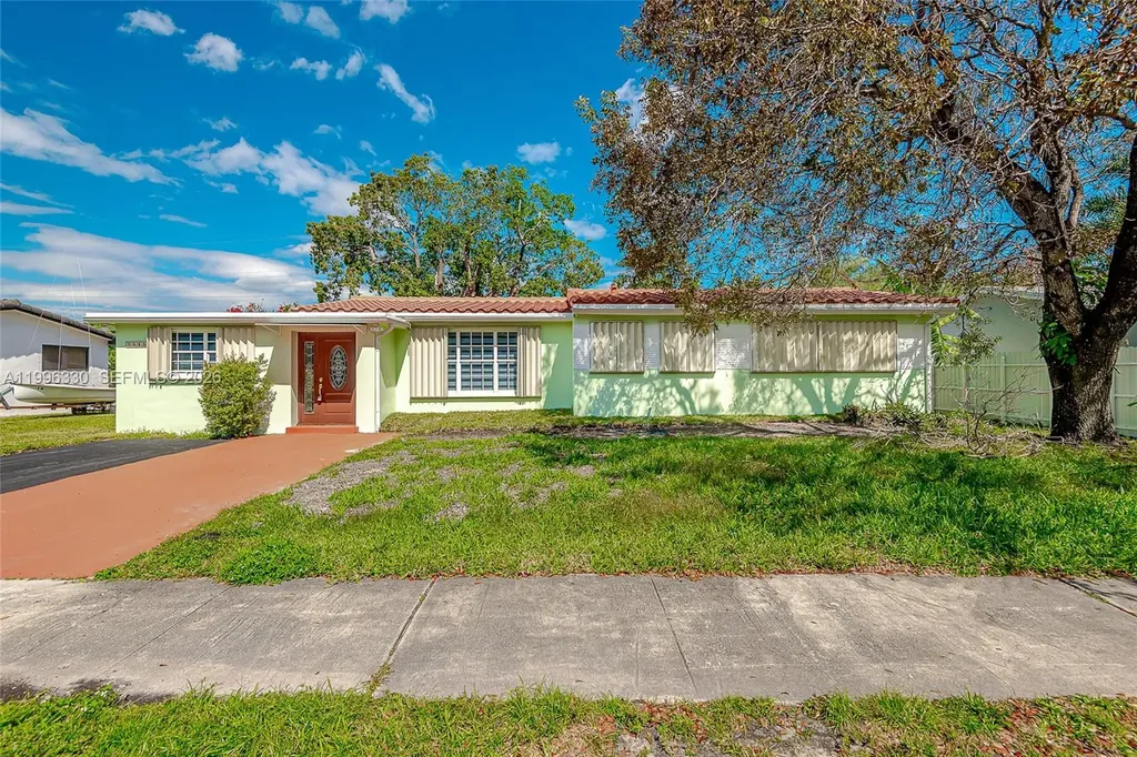 2545 NE 207th Street Miami FL 33180