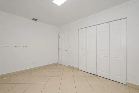 2545 NE 207th Street Miami FL 33180