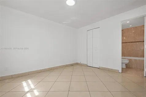 2545 NE 207th Street Miami FL 33180