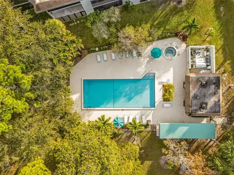 7653 NW 79th Avenue Tamarac FL 33321