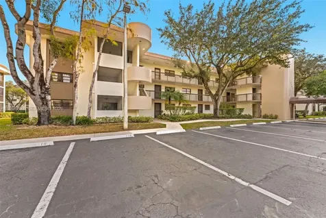 7653 NW 79th Avenue Tamarac FL 33321