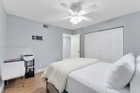 7653 NW 79th Avenue Tamarac FL 33321