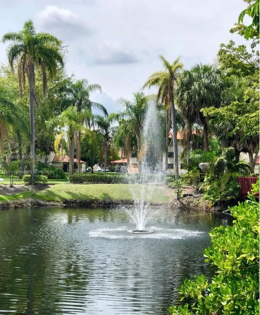 9885 Nob Hill Court Sunrise FL 33351