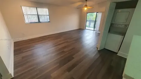 9885 Nob Hill Court Sunrise FL 33351