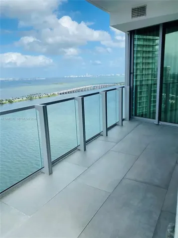 Miami FL 33137