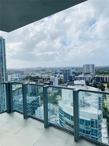 Miami FL 33137