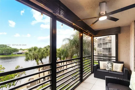 1101 Colony Point Circle Pembroke Pines FL 33026