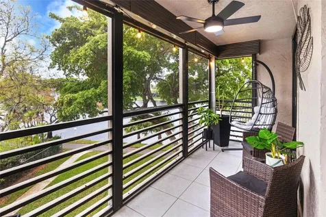 1101 Colony Point Circle Pembroke Pines FL 33026