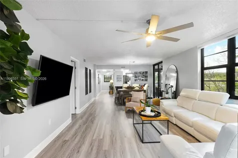 1101 Colony Point Circle Pembroke Pines FL 33026