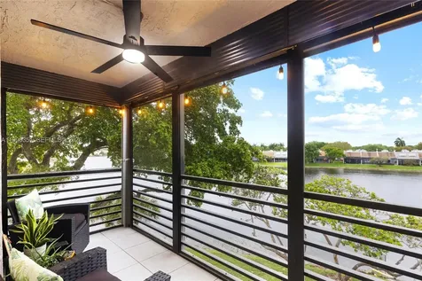 1101 Colony Point Circle Pembroke Pines FL 33026