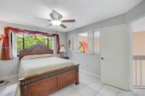 15485 N Miami Lakeway N Miami Lakes FL 33014