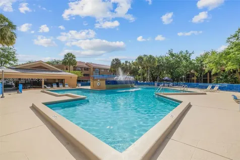 15485 N Miami Lakeway N Miami Lakes FL 33014
