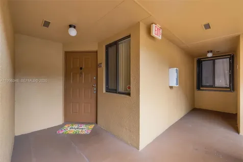 15485 N Miami Lakeway N Miami Lakes FL 33014