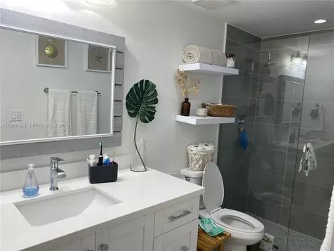 2201 Brickell Avenue Miami FL 33129