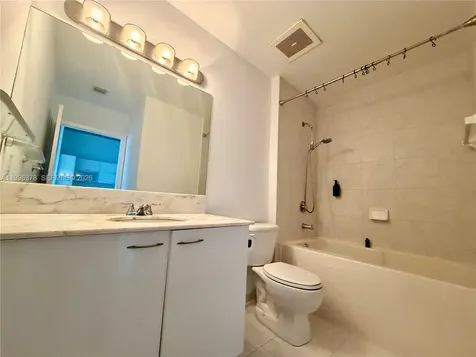 133 NE 2nd Avenue Miami FL 33132
