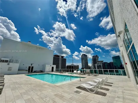 133 NE 2nd Avenue Miami FL 33132