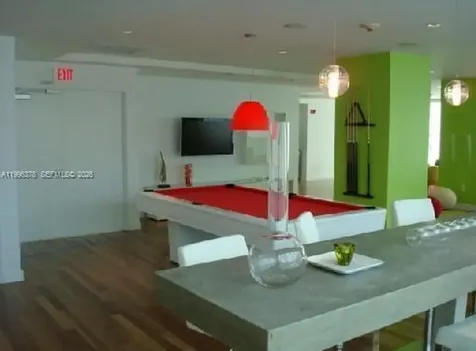133 NE 2nd Avenue Miami FL 33132
