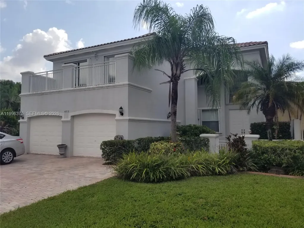 4719 NW 96th Place Doral FL 33178