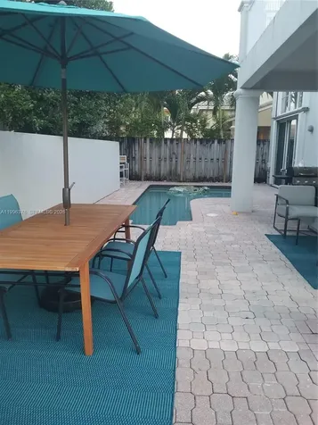 4719 NW 96th Place Doral FL 33178