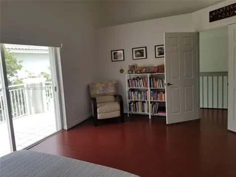 4719 NW 96th Place Doral FL 33178