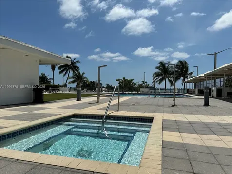 600 NE 36th Street Miami FL 33137