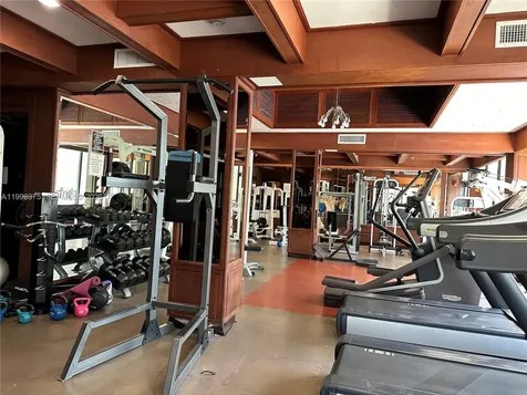 600 NE 36th Street Miami FL 33137