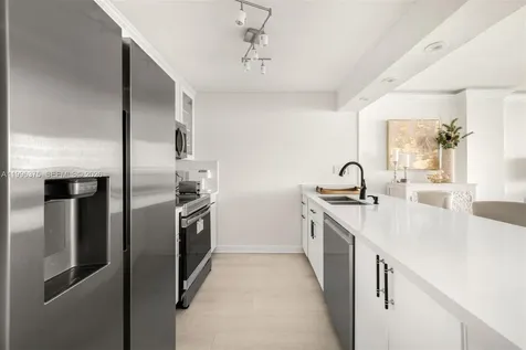 600 NE 36th Street Miami FL 33137