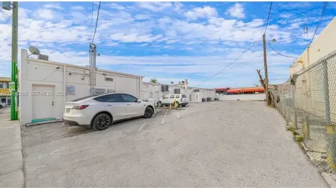 2617 W Flagler Street Miami FL 33135