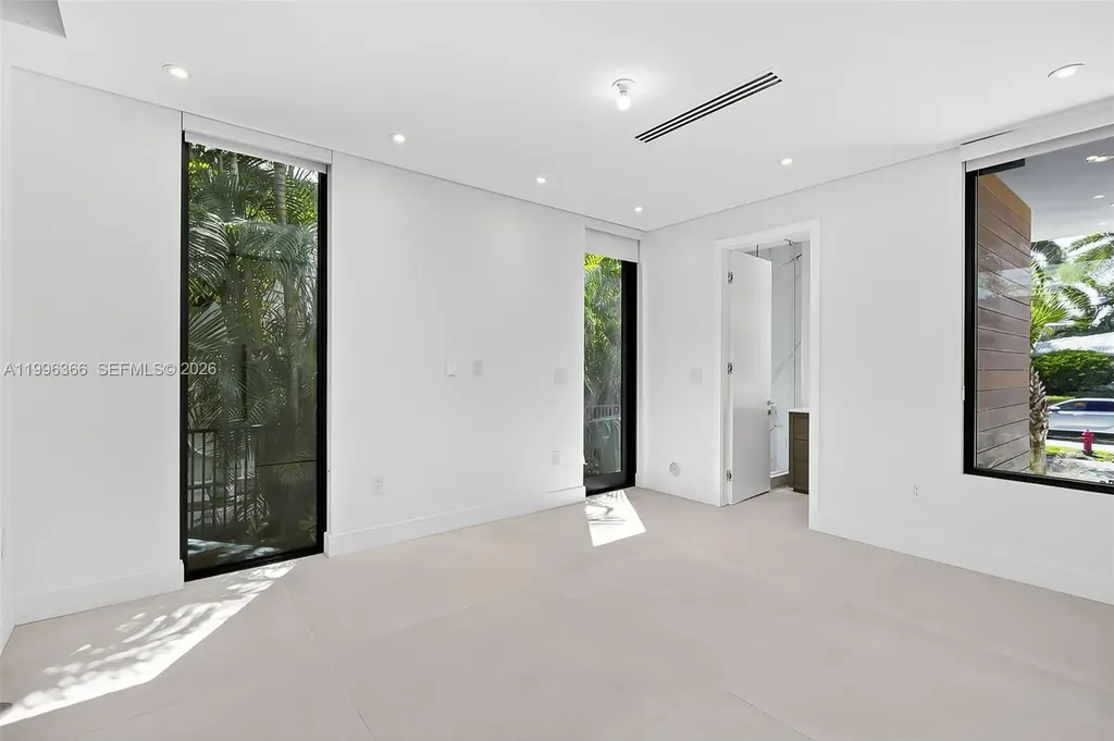 620 Solar Isle Drive Fort Lauderdale FL 33301