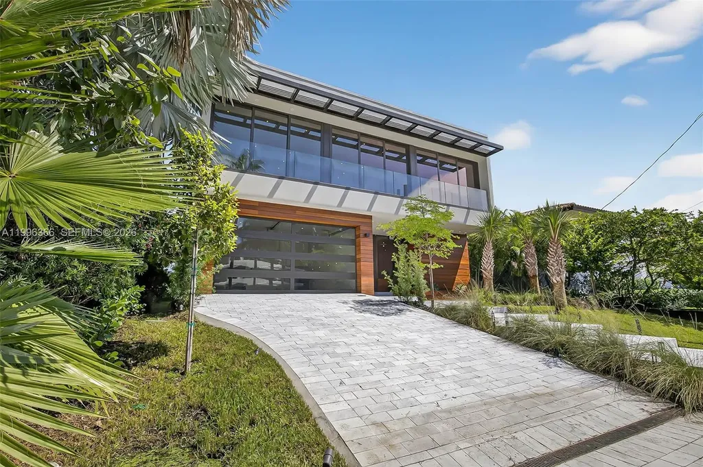 620 Solar Isle Drive Fort Lauderdale FL 33301