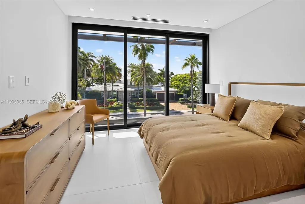 620 Solar Isle Drive Fort Lauderdale FL 33301
