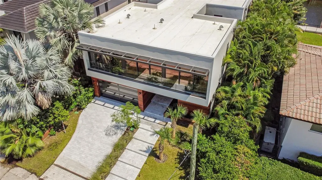 620 Solar Isle Drive Fort Lauderdale FL 33301