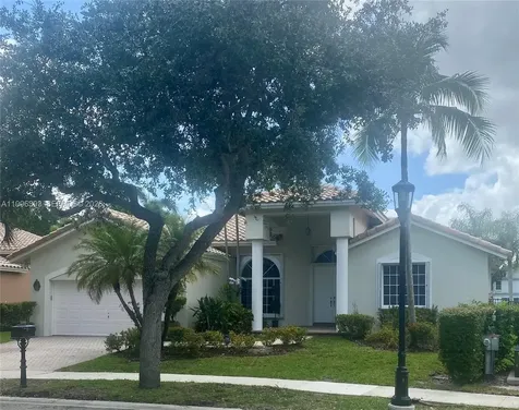 3066 Lakewood Circle Weston FL 33332