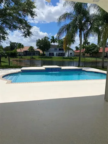 3066 Lakewood Circle Weston FL 33332