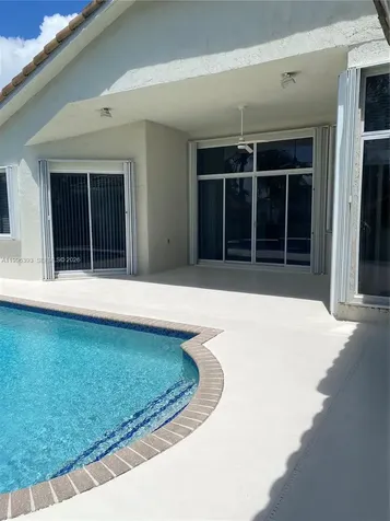 3066 Lakewood Circle Weston FL 33332