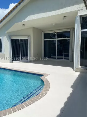 3066 Lakewood Circle Weston FL 33332