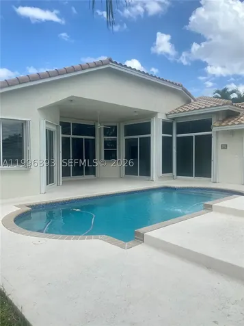 3066 Lakewood Circle Weston FL 33332