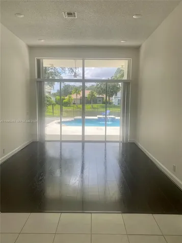 3066 Lakewood Circle Weston FL 33332