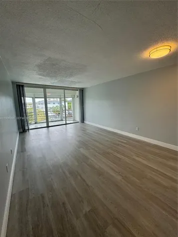 1398 NE 191st Street Miami FL 33179