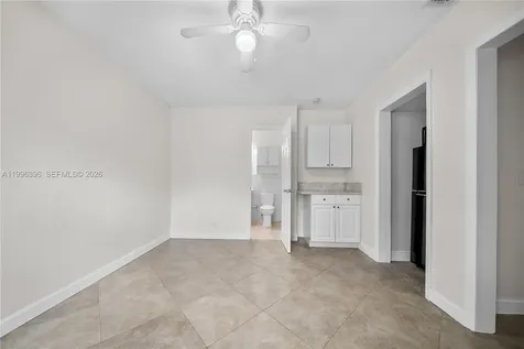 1041 NE 9th Avenue Fort Lauderdale FL 33304