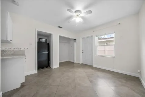 1041 NE 9th Avenue Fort Lauderdale FL 33304