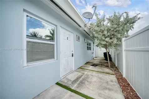 1041 NE 9th Avenue Fort Lauderdale FL 33304
