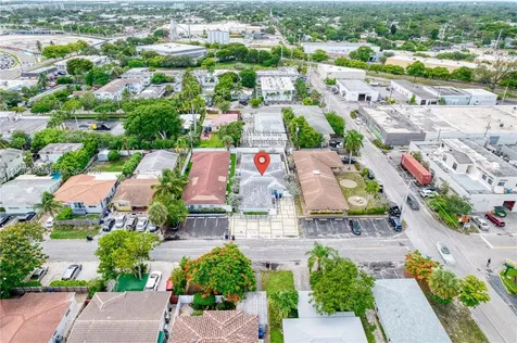 1041 NE 9th Avenue Fort Lauderdale FL 33304