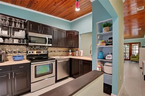 11426 NW 4th Terrace Sweetwater FL 33172