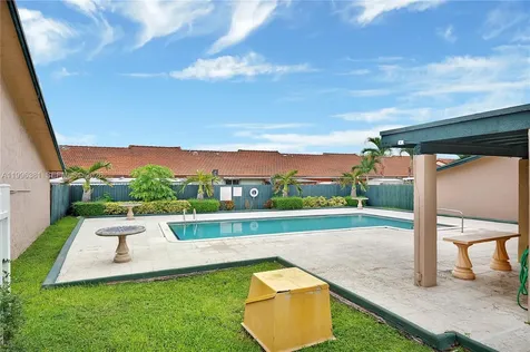 11426 NW 4th Terrace Sweetwater FL 33172