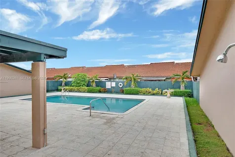 11426 NW 4th Terrace Sweetwater FL 33172