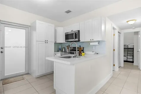 1286 NE 109th Street Miami FL 33161
