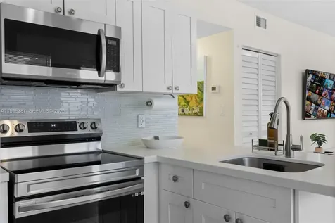 1286 NE 109th Street Miami FL 33161