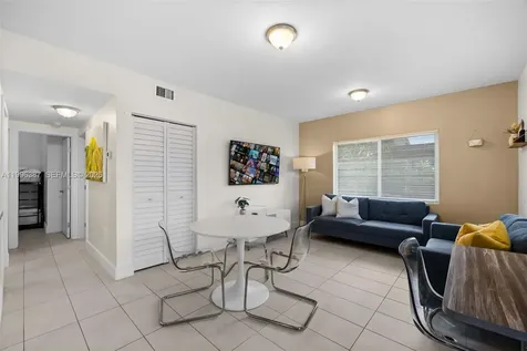 1286 NE 109th Street Miami FL 33161