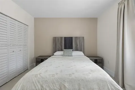 1286 NE 109th Street Miami FL 33161